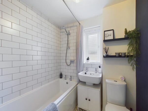 Crawley Way, Chellaston, DE73 6XB