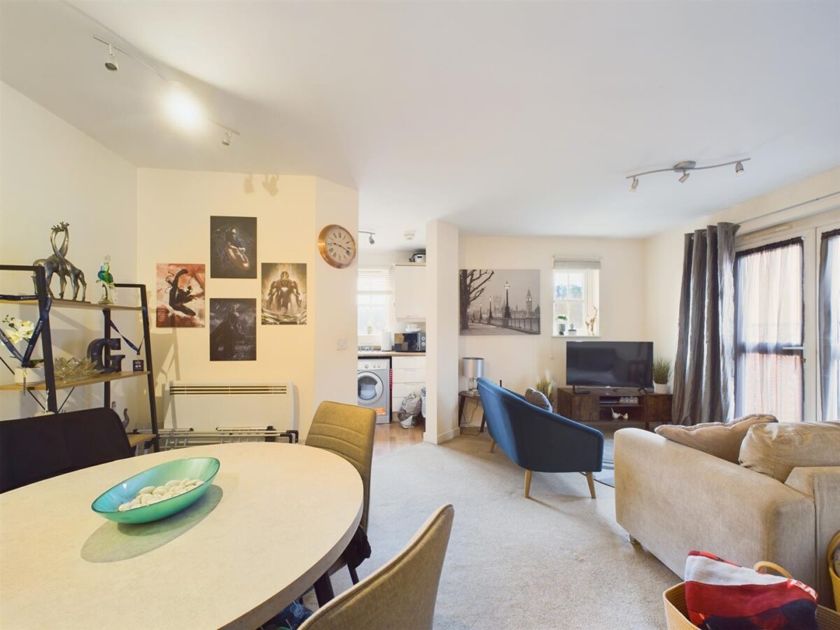 Hendeley Court, Burton-On-Trent, DE14 2BH