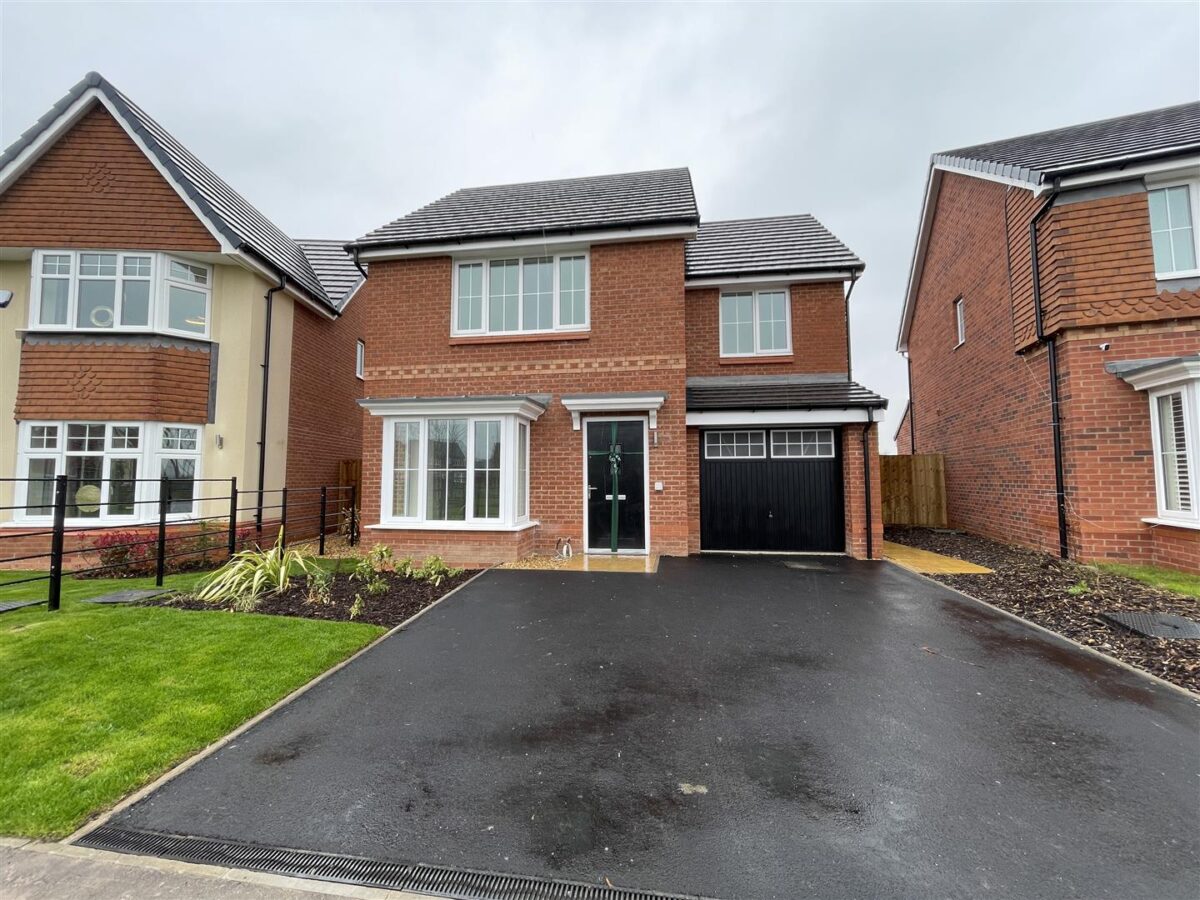 Leawood Gardens, Drakelow, DE15 9WN