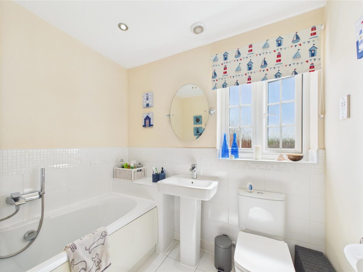 Earp Way, Melbourne, DE73 8JQ