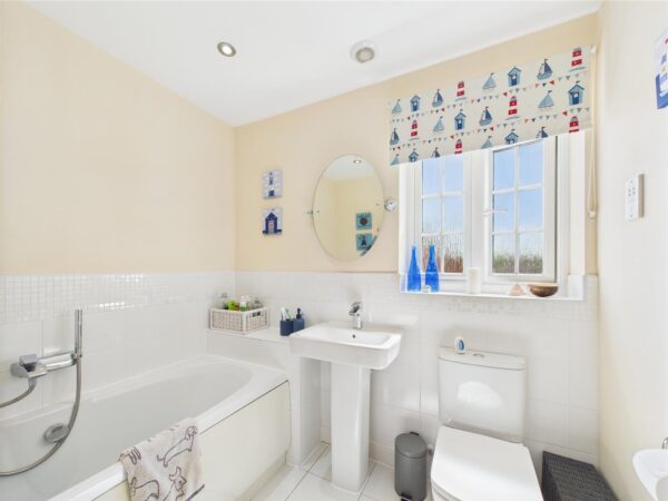 Earp Way, Melbourne, DE73 8JQ