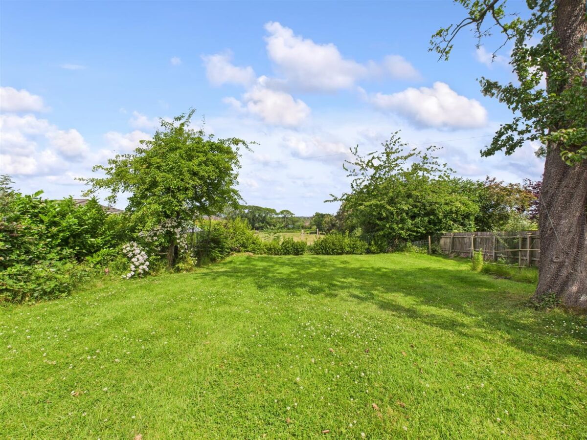 White Lodge, Ingleby Road, Stanton By Bridge, DE73 7HU