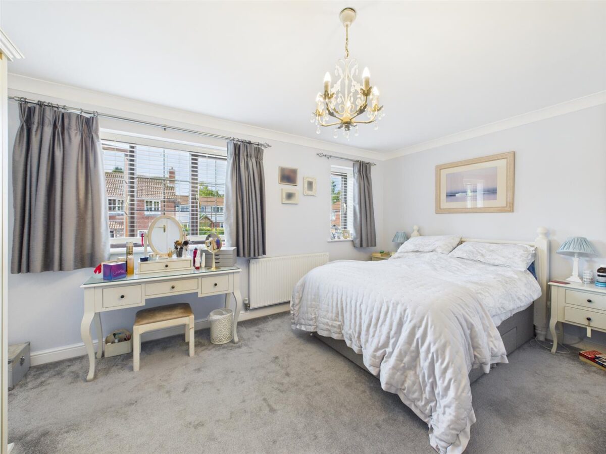 Oaklands Way, Melbourne, DE73 8LR