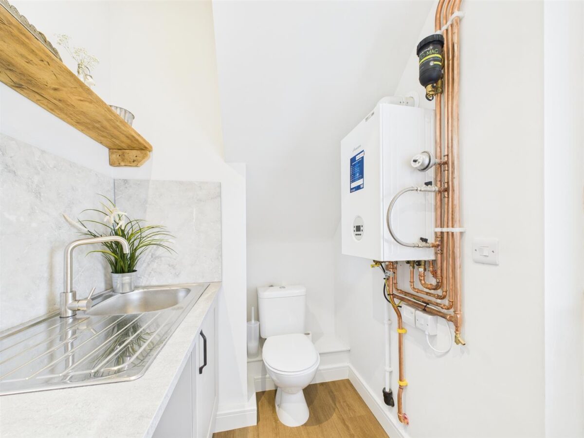 Ingledene, Derby Road, Melbourne, DE73 8DE