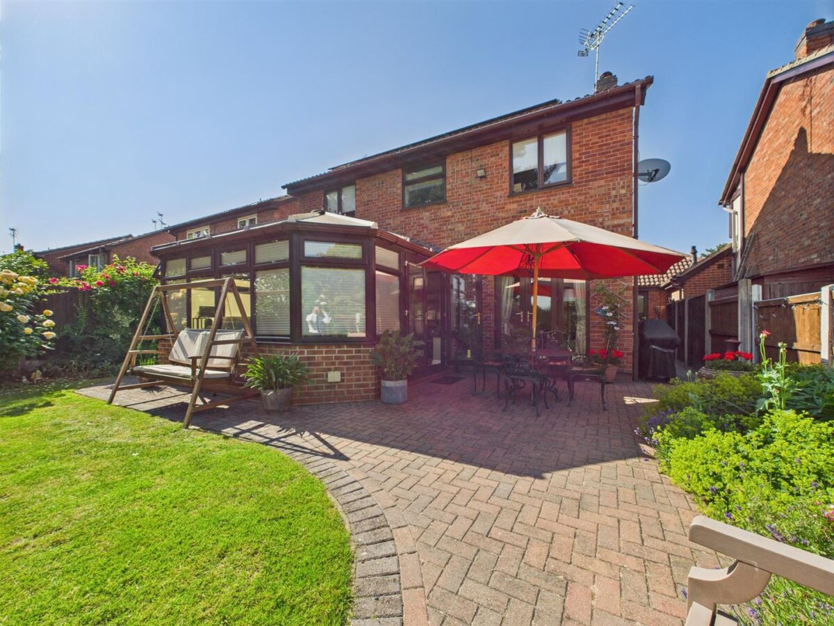 Oaklands Way, Melbourne, DE73 8LR
