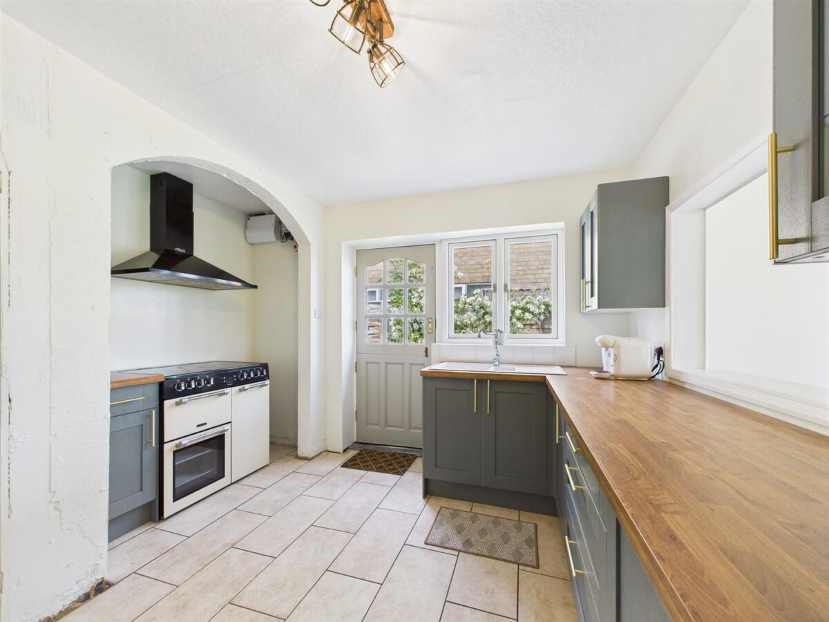White Lodge, Ingleby Road, Stanton By Bridge, DE73 7HU