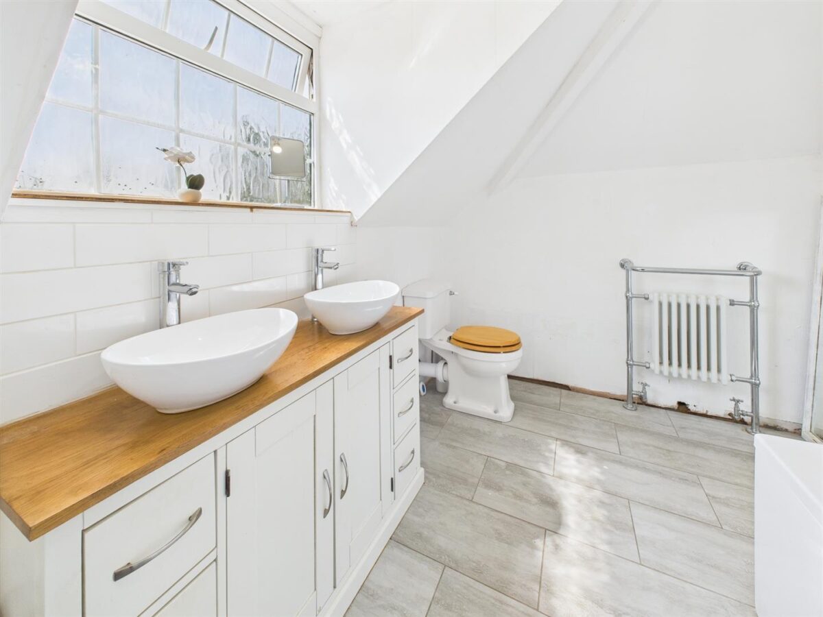 White Lodge, Ingleby Road, Stanton By Bridge, DE73 7HU