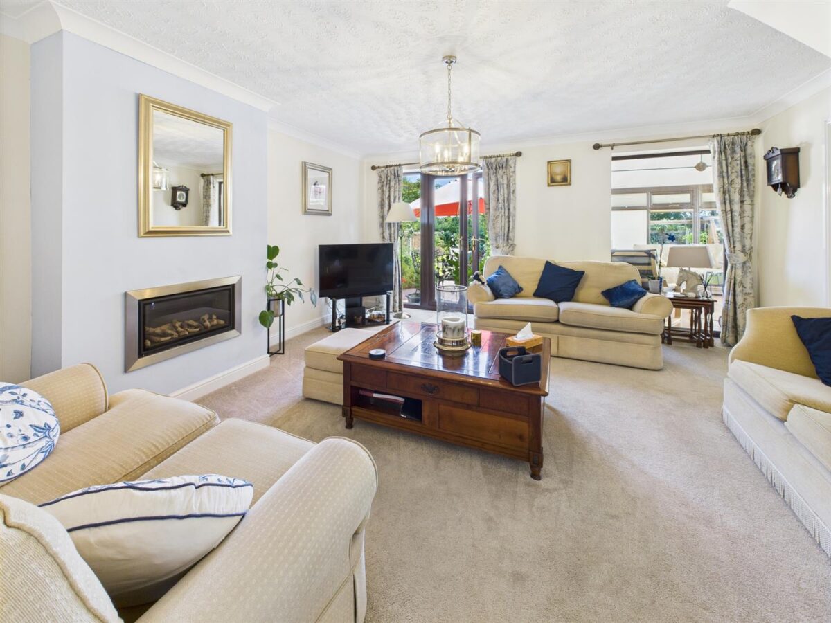 Oaklands Way, Melbourne, DE73 8LR