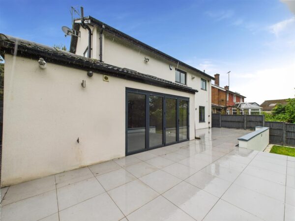 Eight Bells, Repton Road, Newton Solney, DE15 0SG