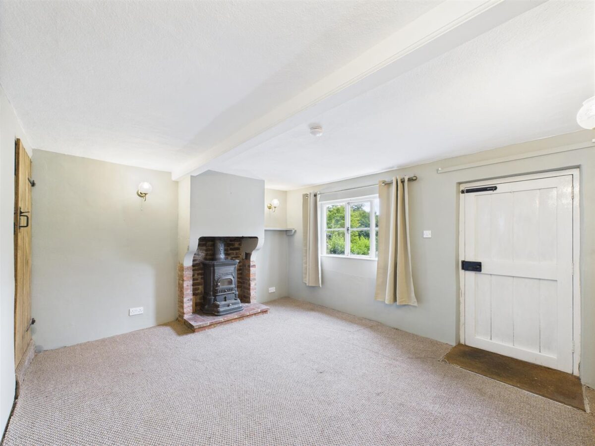 Rose's Cottage, Blanch Croft, Melbourne, DE73 8GG