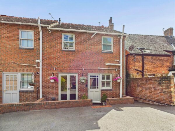 Victoria Mews, Derby Road, Melbourne, DE73 8FE