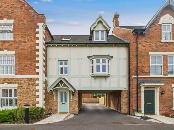 Freeman Drive, Melbourne, DE73 8JA