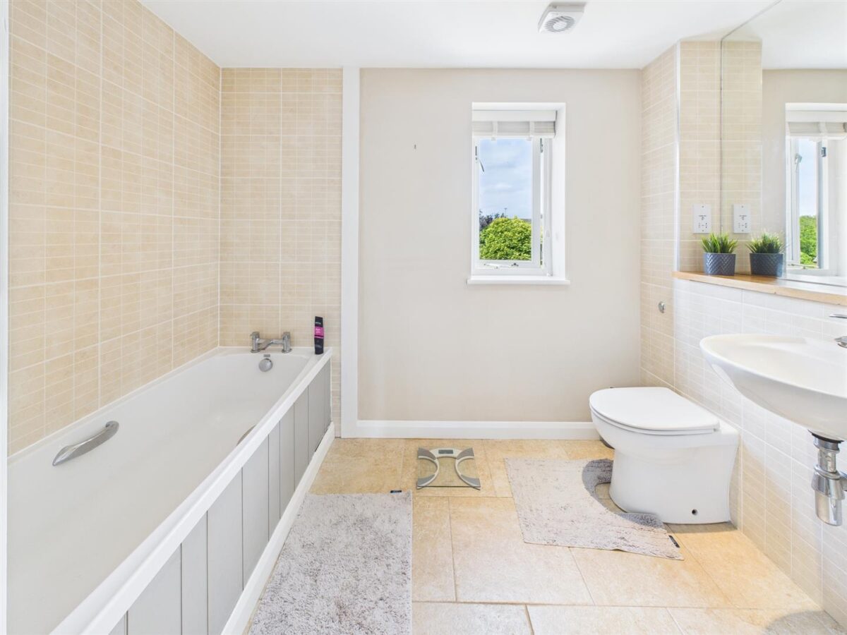 Emmerson Court, Long Street, Belton, LE12 9TP