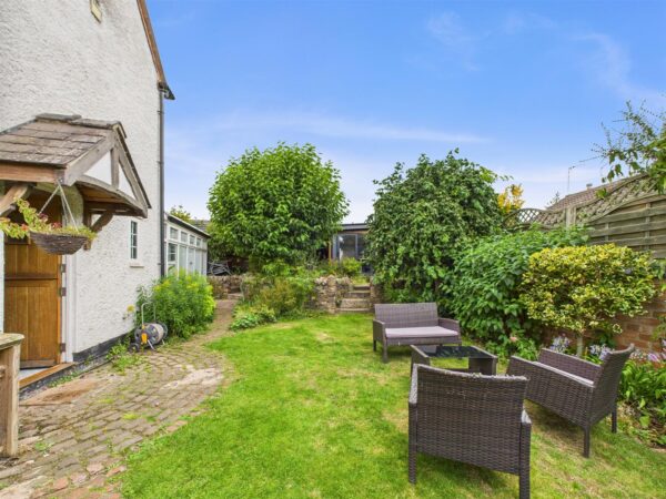 Inglenook Cottage, Main Street, Weston-On-Trent, DE72 2BL