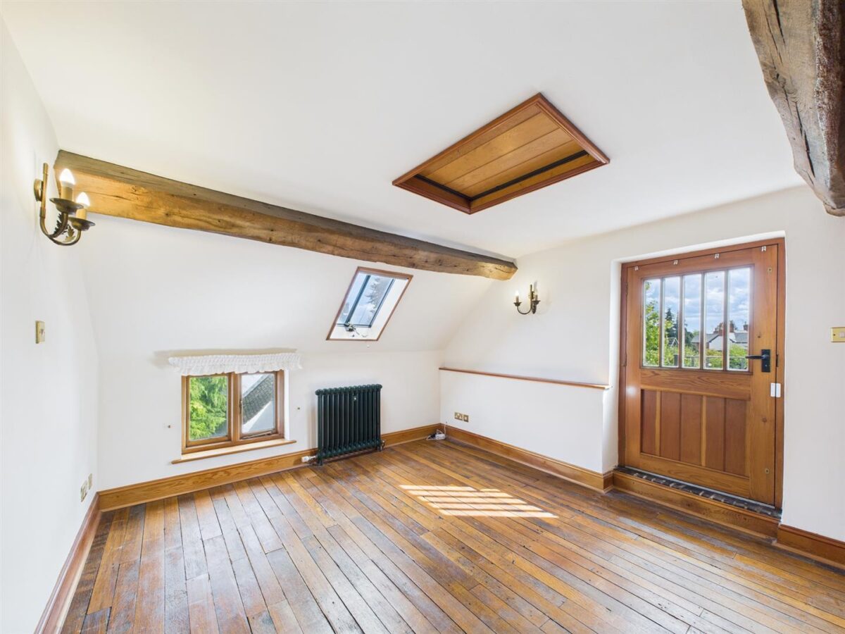 Elms Farm Cottage, Trent Lane, Kings Newton, DE73 8BT