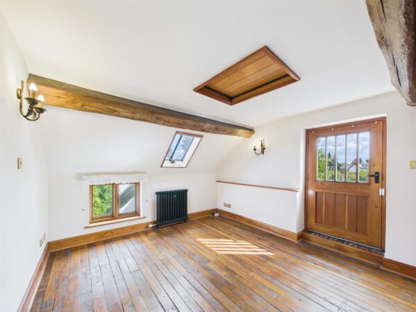 Elms Farm Cottage, Trent Lane, Kings Newton, DE73 8BT