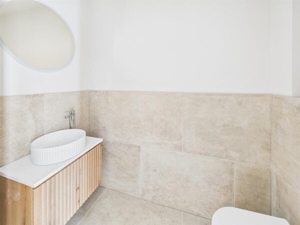 Acresford Road, Netherseal, DE12 8DT