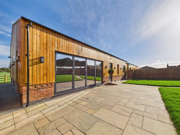 Acresford Road, Netherseal, DE12 8DT