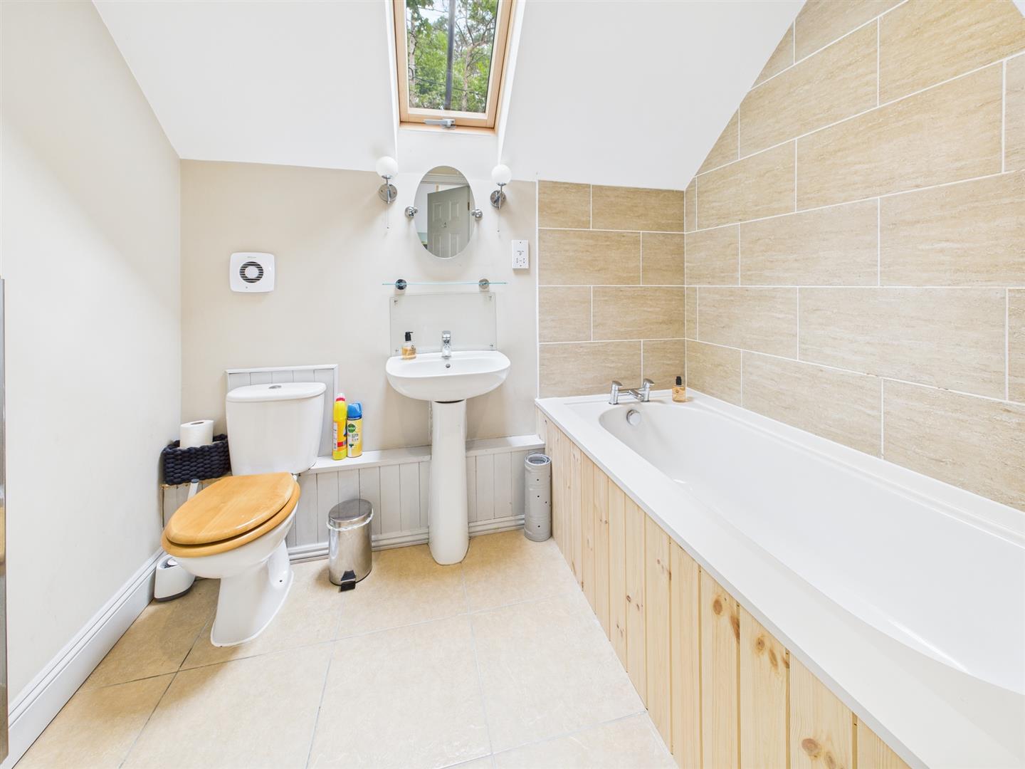 Meynell Mews, Main Street, Breedon-On-The-Hill, DE73 8JU