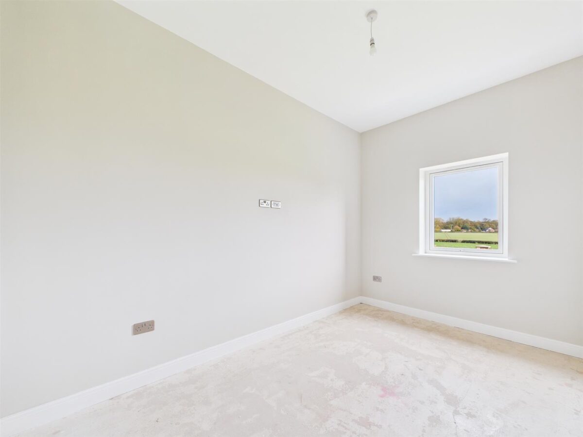 Acresford Road, Netherseal, DE12 8DT