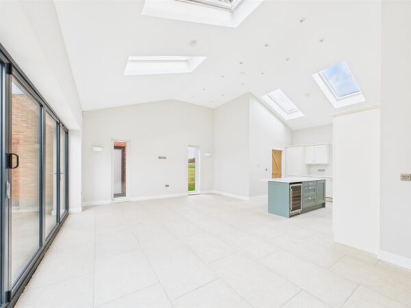 Acresford Road, Netherseal, DE12 8DT