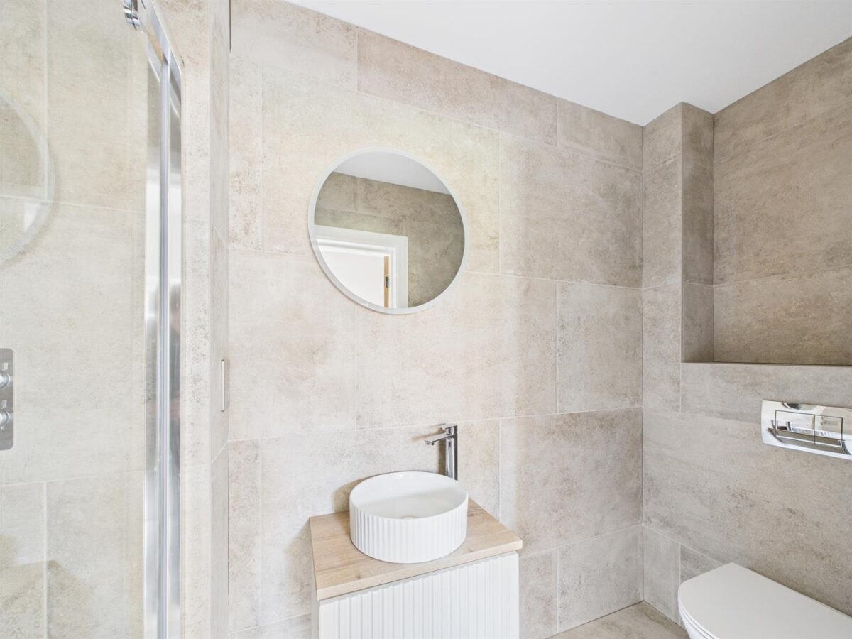 Acresford Road, Netherseal, DE12 8DT