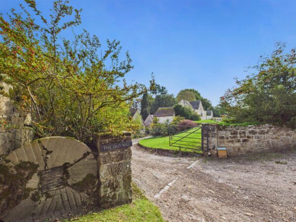 The Old Mill, Pool Road, Melbourne, DE73 8AA