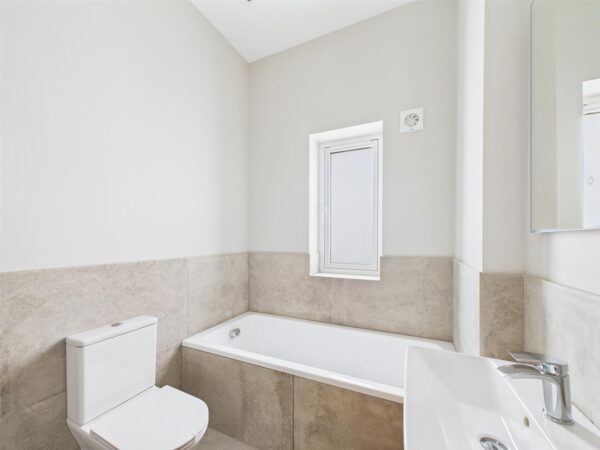 Acresford Road, Netherseal, DE12 8DT