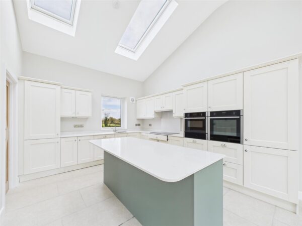 Acresford Road, Netherseal, DE12 8DT