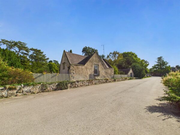 The Old Mill, Pool Road, Melbourne, DE73 8AA