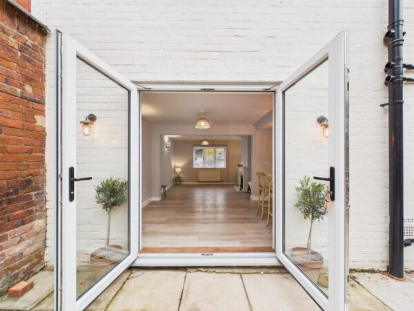 Monk Street, Tutbury, DE13 9NA