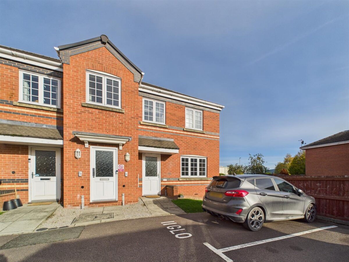 Glover Road, Castle Donington, DE74 2GL