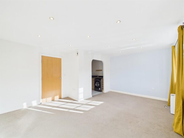 Glover Road, Castle Donington, DE74 2GL