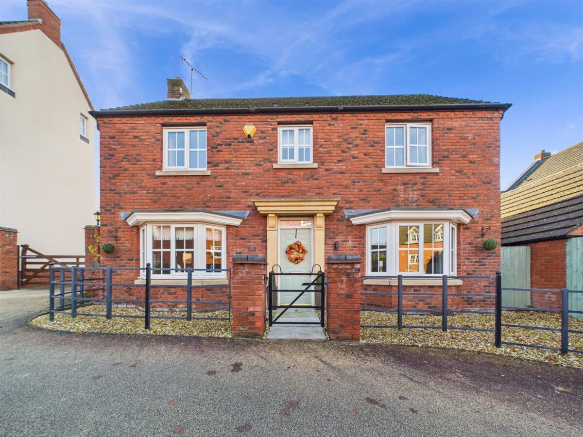 Ealand Street, Rolleston-On-Dove, DE13 9AY