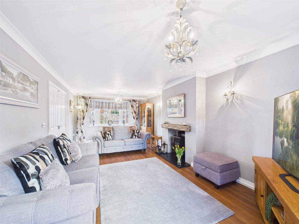 Ealand Street, Rolleston-On-Dove, DE13 9AY