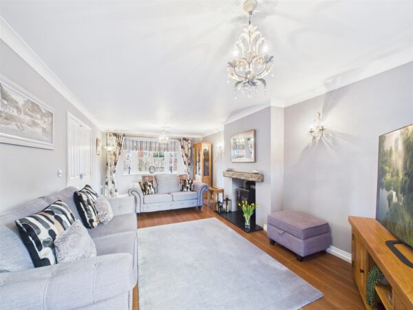 Ealand Street, Rolleston-On-Dove, DE13 9AY