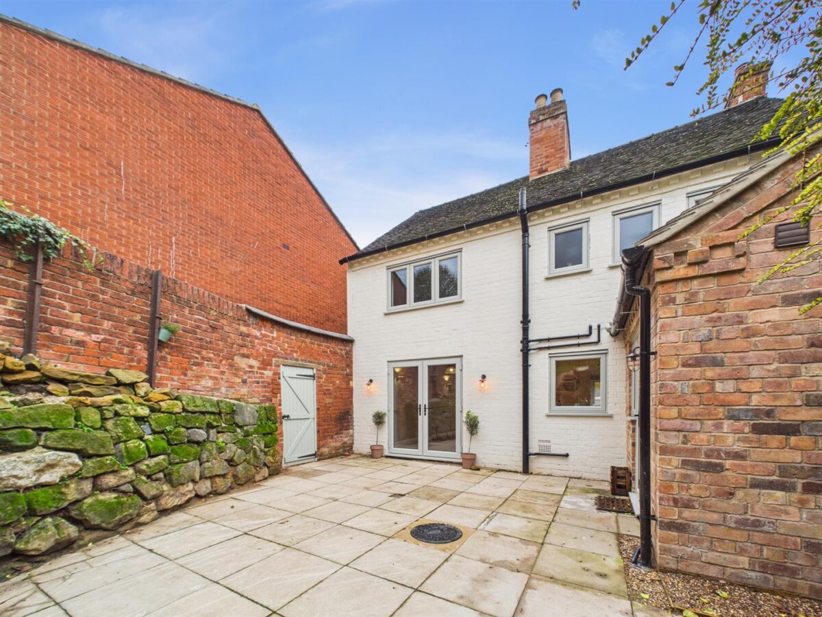 Monk Street, Tutbury, DE13 9NA