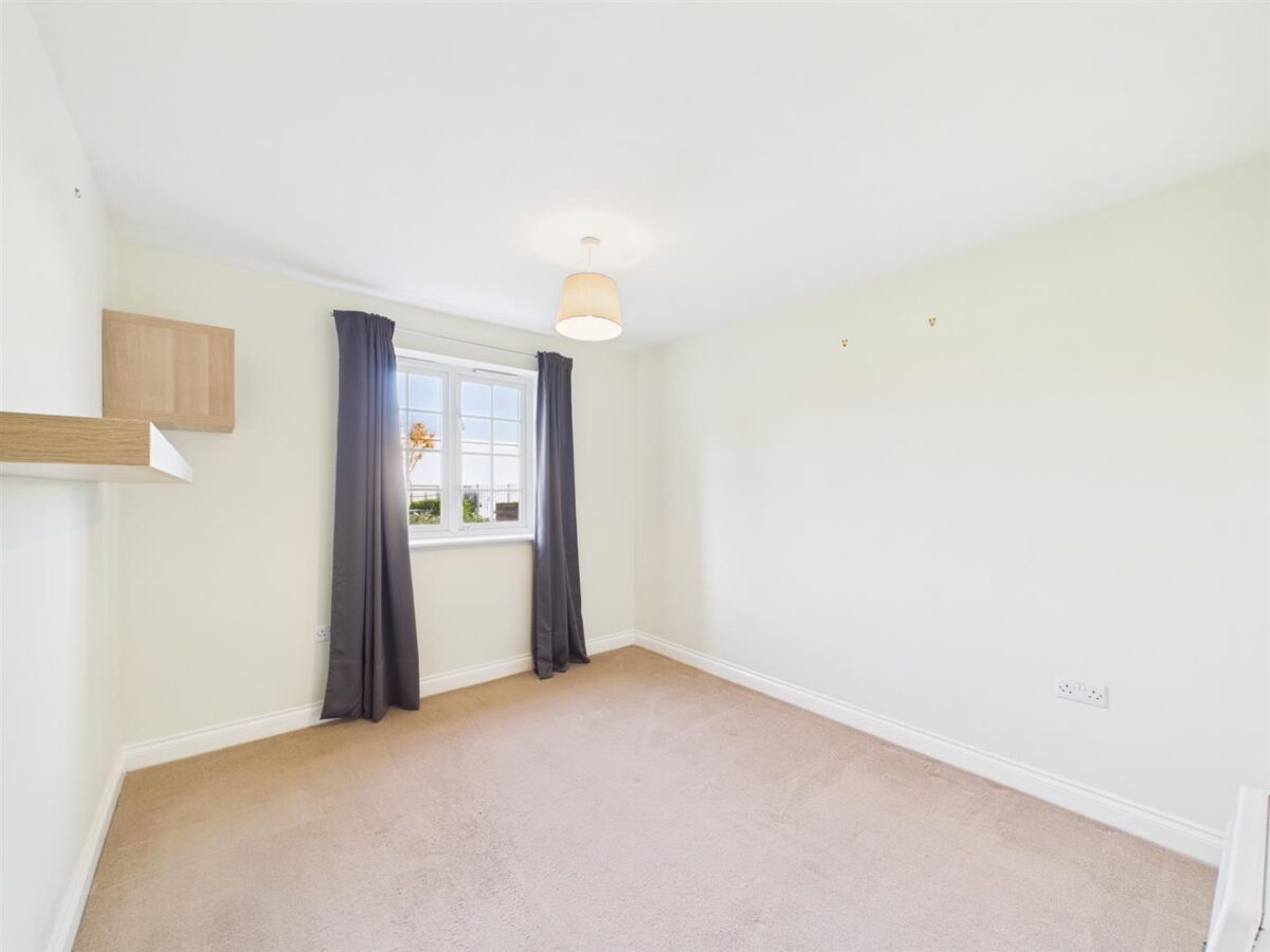 Glover Road, Castle Donington, DE74 2GL