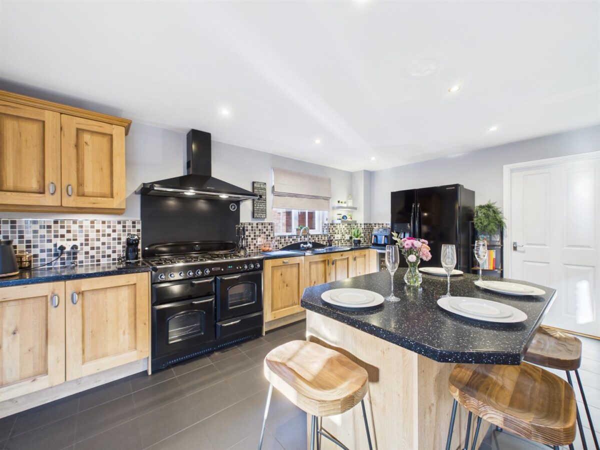 Ealand Street, Rolleston-On-Dove, DE13 9AY