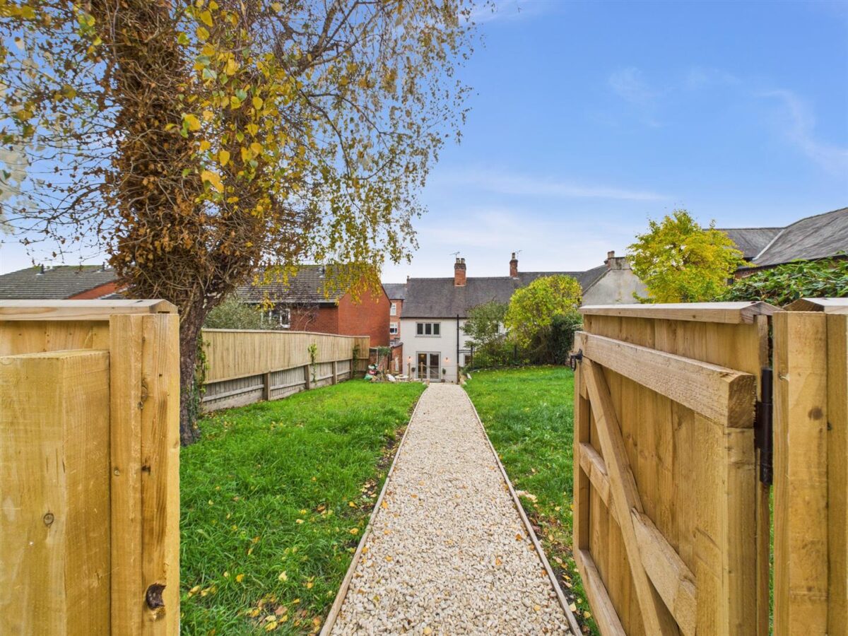 Monk Street, Tutbury, DE13 9NA