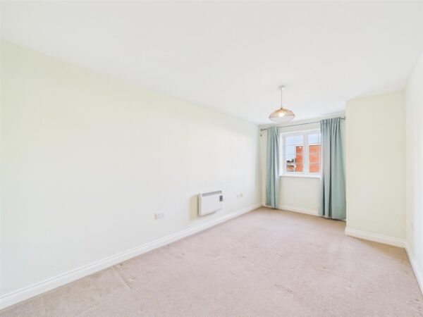 Glover Road, Castle Donington, DE74 2GL