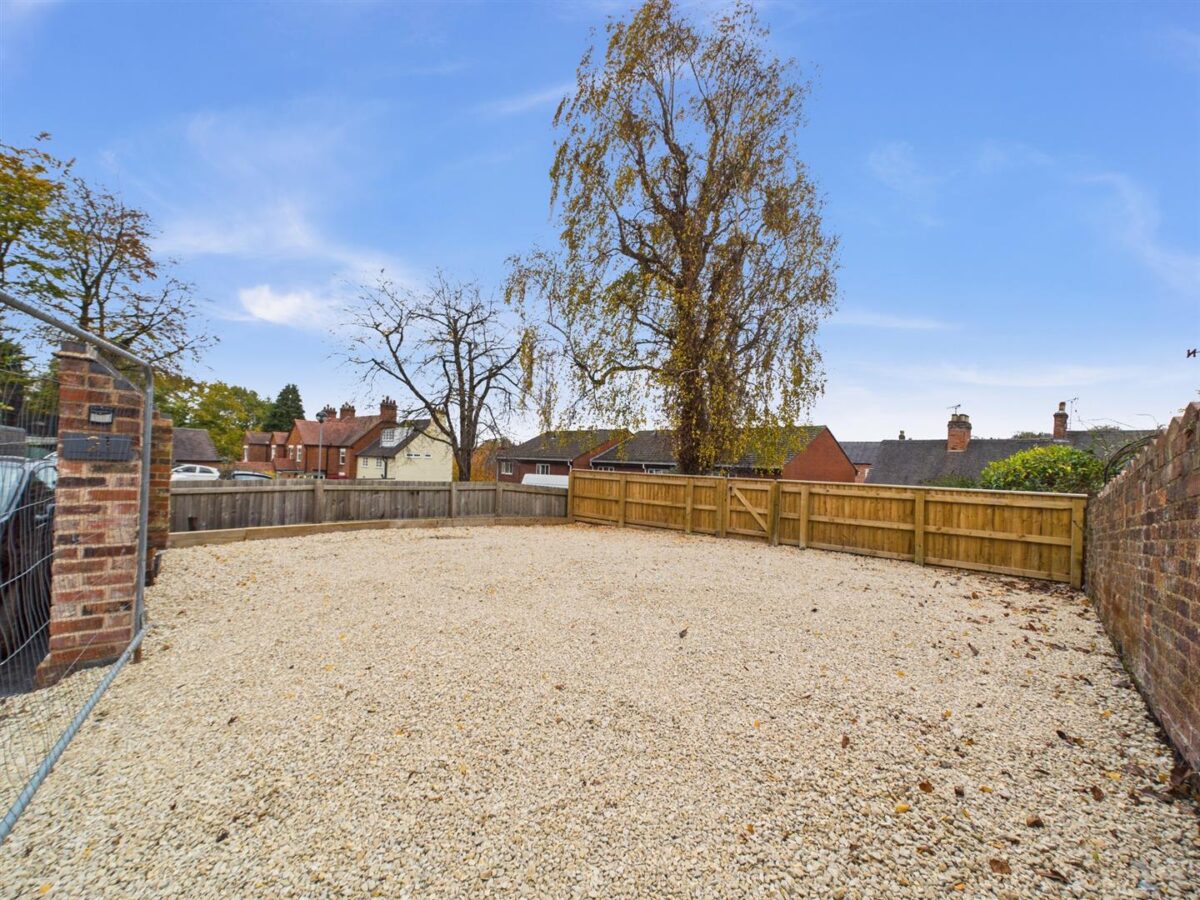 Monk Street, Tutbury, DE13 9NA