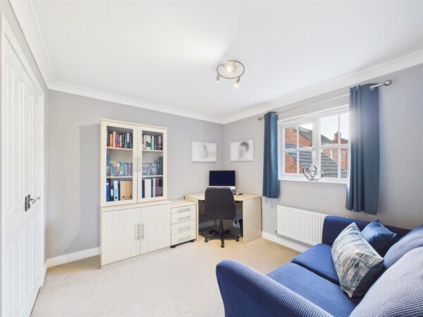 Ealand Street, Rolleston-On-Dove, DE13 9AY