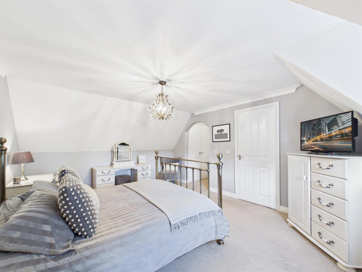 Ealand Street, Rolleston-On-Dove, DE13 9AY