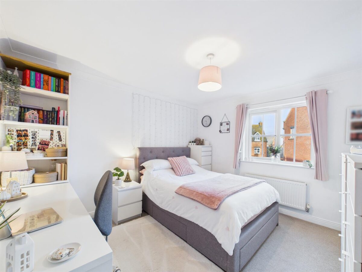 Ealand Street, Rolleston-On-Dove, DE13 9AY