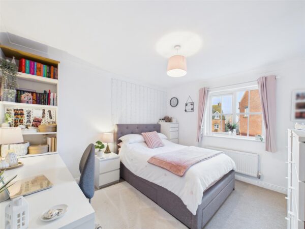 Ealand Street, Rolleston-On-Dove, DE13 9AY