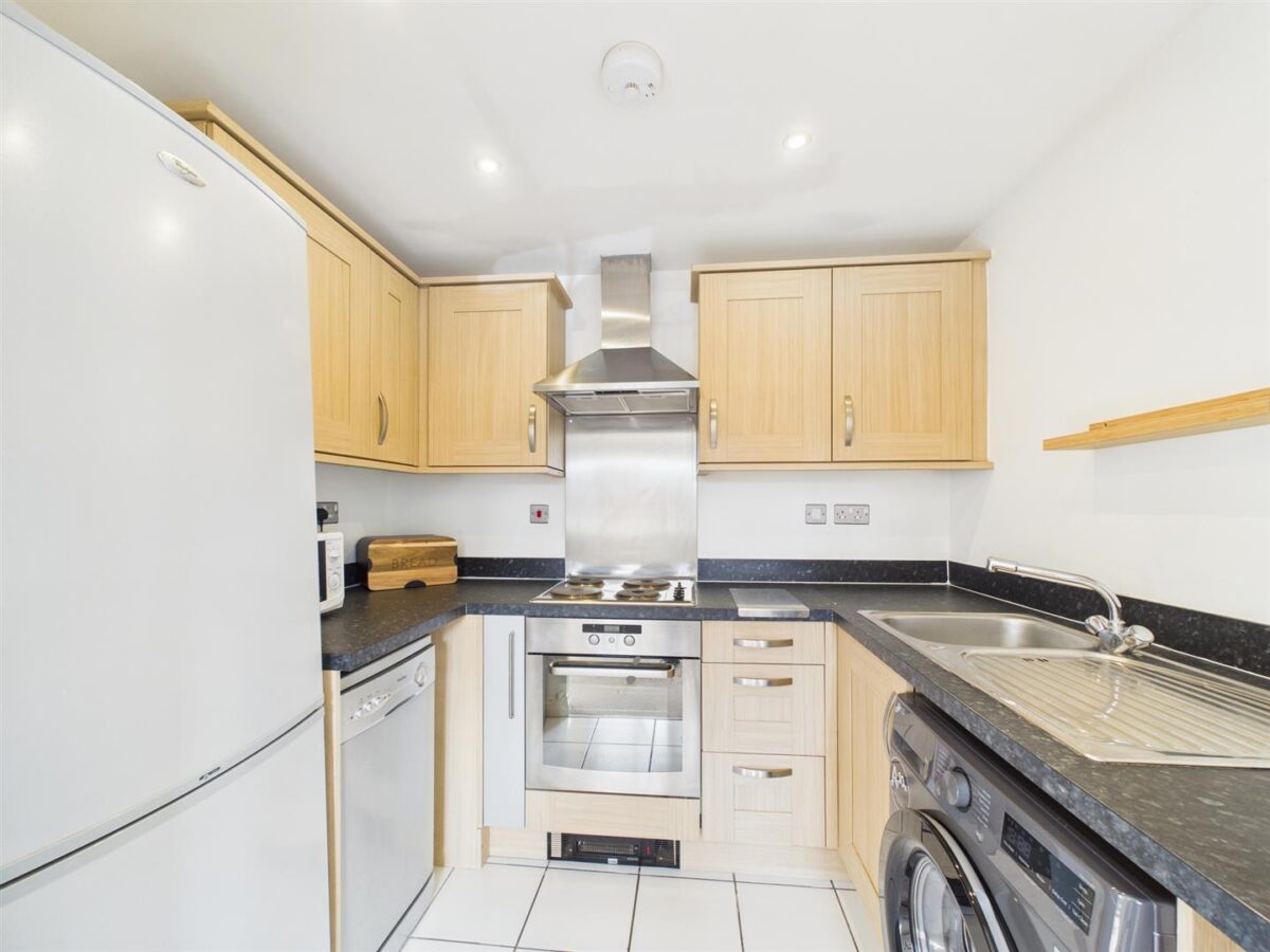 Glover Road, Castle Donington, DE74 2GL