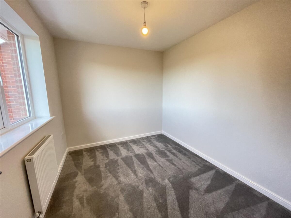 Leawood Gardens, Drakelow, DE15 9WN