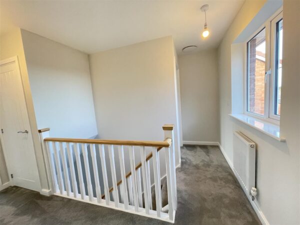 Leawood Gardens, Drakelow, DE15 9WN