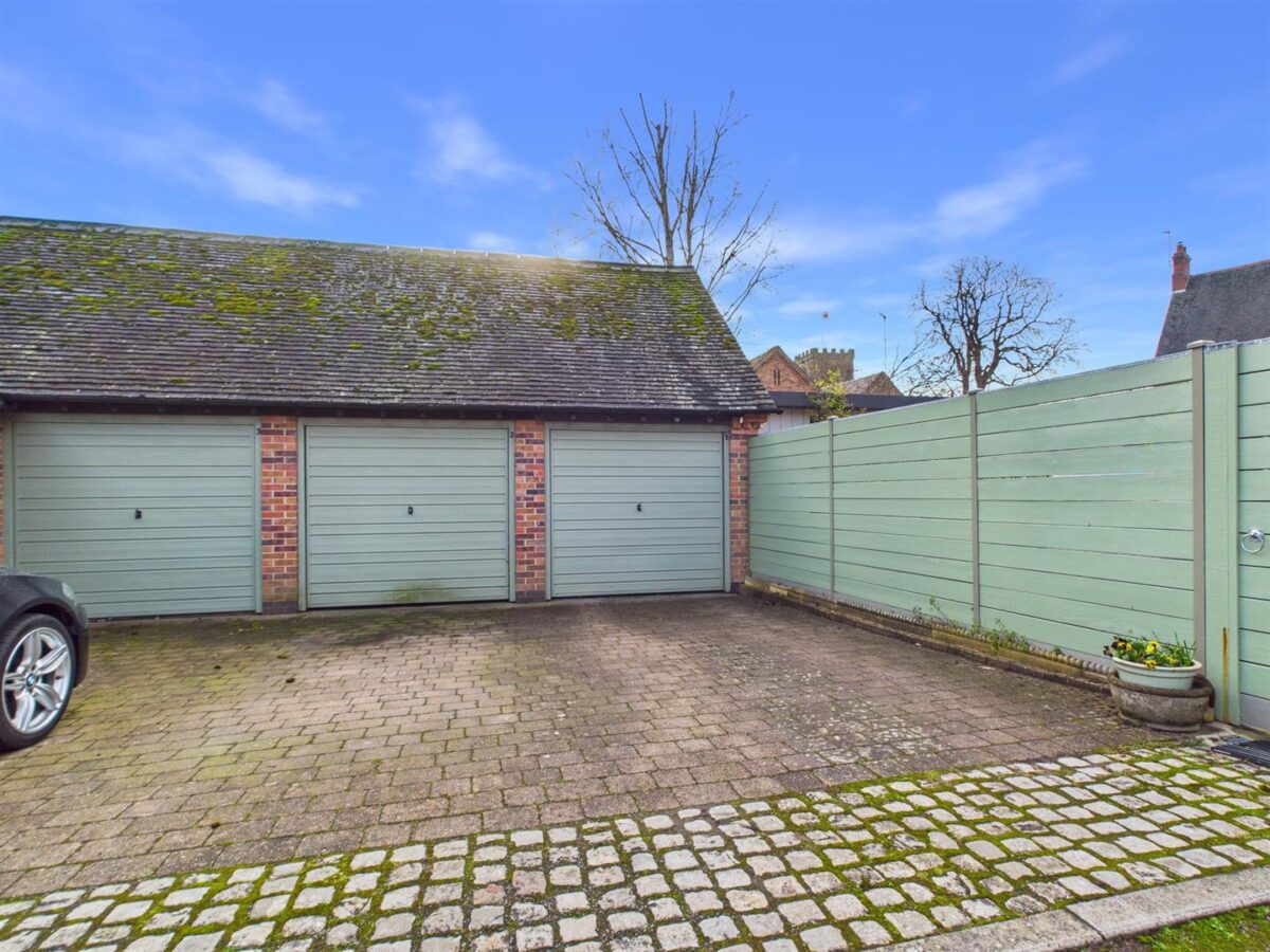 Castle Mews, Melbourne, DE73 8LW